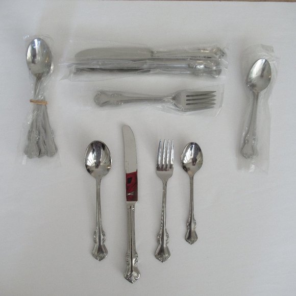 Oxford Hall Stainless Steel Flatware 16 Pieces - Set for 4 - Picture 2 of 6